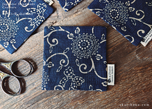 Load image into Gallery viewer, Japanese fabric Coasters, Kikukarakusa ⦿cajf0021