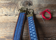 Load image into Gallery viewer, Tenugui Wristlet Keychains with One Stitch, Ajiro ⦿kfjp0004