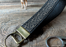 Load image into Gallery viewer, Japanese Cotton Wristlet Keychains, Sayagata ⦿kfjp0010