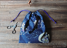 Load image into Gallery viewer, Wagara Kinchaku Drawstring Purse, Fūjin Raijin (Gods of wind and thunder) Dark Blue, Large W20cm x H25cm (8" x 9 3/4") ⦿kpjf0010