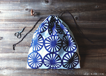 Load image into Gallery viewer, Tenugui Kinchaku Drawstring Purse, Bicycle ⦿kpjf0015