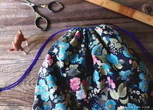 Load image into Gallery viewer, Kinchaku Drawstring Purse, Black Floral, X-Large W25cm x H30cm (10" x 12") ⦿kpjf0018