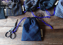 Load image into Gallery viewer, Vintage Kimono Travel Jewelry Bag ⦿kpvk0004