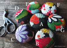 Load image into Gallery viewer, Repurposed Vintage Kimono Covered Button Elastic Ties ⦿phvk0008