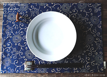 Load image into Gallery viewer, Reversible Japanese Handmade Placemats, Kikukarakusa ⦿pmjf0003