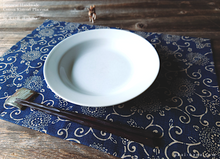 Load image into Gallery viewer, Reversible Japanese Handmade Placemats, Kikukarakusa ⦿pmjf0003