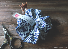 Load image into Gallery viewer, Japanese Handmade Scrunchies, Asian Basket ⦿scaf0020