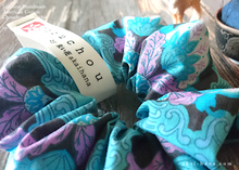 Load image into Gallery viewer, Japanese Handmade Scrunchies, Dreaming, scaf0027
