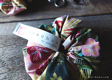 Load image into Gallery viewer, Japanese Handmade Kimono Style Chouchou/Scrunchies, Beige and Pink Floral ⦿scjf0015