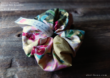 Load image into Gallery viewer, Japanese Handmade Kimono Style Chouchou/Scrunchies, Beige and Pink Floral ⦿scjf0015