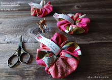 Load image into Gallery viewer, Japanese Handmade Scrunchies, Retro Floral ⦿scjf0018