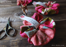 Load image into Gallery viewer, Japanese Handmade Scrunchies, Retro Floral ⦿scjf0018