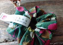 Load image into Gallery viewer, Japanese Handmade Chouchou/Scrunchies, Wonder Forest Green, scjf0054