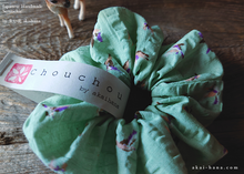 Load image into Gallery viewer, Japanese Handmade Scrunchies, Singing Birds ⦿scjf0078