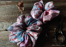Load image into Gallery viewer, Japanese Handmade Double Gauze Scrunchies, Flower Garden Pink ⦿scjf0080