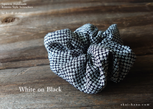 Load image into Gallery viewer, Japanese Handmade Chirimen Scrunchies, Kanoko, 2 colors ⦿scjf0110-11