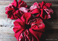 Load image into Gallery viewer, Vintage Kimono Scrunchies, Red Kasuri, Japanese Handmade ⦿scvk0016