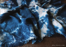 Load image into Gallery viewer, Japanese Linen Wrap, Marbling Dyed Blue ⦿swtw0019