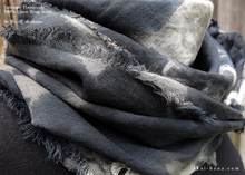 Load image into Gallery viewer, Japanese Linen Wrap, Marbling Dyed Gray ⦿swtw0020