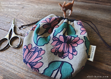 Load image into Gallery viewer, Japanese Handmade Temari Kinchaku (Drawstring) Purse, Floral Pink ⦿tkjp0022