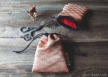 Load image into Gallery viewer, Vintage Kimono Travel Jewelry Bag, Asanoha Peach ⦿kpvk0001