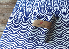 Load image into Gallery viewer, akaihana Original Tenugui, Seigaiha, Wave, Japanese Hand Dyed ⦿tnor0008