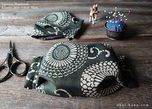 Load image into Gallery viewer, Kiku Karakusa, Japanese Handmade Fabric Mask ⦿fmjf0002

