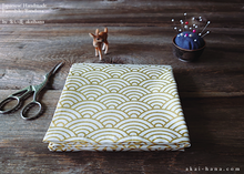 Load image into Gallery viewer, Furoshiki Reusable Fabric Wrap, Bandana, Seigaiha White x Gold ⦿fsjf0016