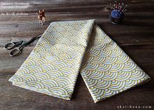 Load image into Gallery viewer, Furoshiki Reusable Fabric Wrap, Bandana, Seigaiha White x Gold ⦿fsjf0016