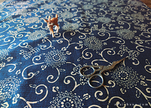 Load image into Gallery viewer, Furoshiki Reusable Fabric Wrap, Bandana, Kikukarakusa ⦿fsjf0035