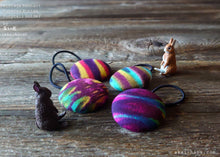 Load image into Gallery viewer, Japanese Handmade Repurposed Remnants Covered Button Hair Tie, phus0017-20