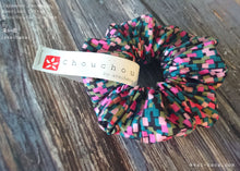 Load image into Gallery viewer, Japanese Handmade Scrunchies, Pink Mosaic, scaf0011