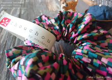 Load image into Gallery viewer, Japanese Handmade Scrunchies, Pink Mosaic, scaf0011