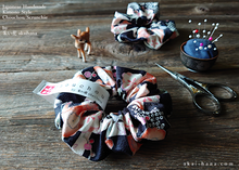 Load image into Gallery viewer, Japanese Handmade Kimono style Scrunchies, Ume (Plum) and Hikita Black, scjf0004