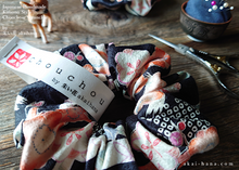 Load image into Gallery viewer, Japanese Handmade Kimono style Scrunchies, Ume (Plum) and Hikita Black, scjf0004