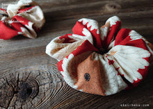 Load image into Gallery viewer, Japanese Handmade Kimono style Scrunchies, Chrysanthemum Red, scjf0008