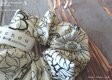 Load image into Gallery viewer, Japanese Handmade Chouchou/Scrunchies, Line Drawing Floral, Black x Ivory, scjf0050