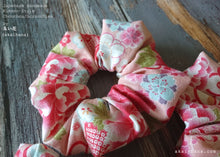 Load image into Gallery viewer, Japanese Handmade Kimono Style Scrunchies, Hikita Hanaguruma Pink, scjf0060