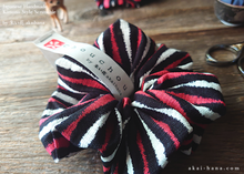 Load image into Gallery viewer, Japanese Handmade Kimono style Scrunchies, Benio, scjf0063