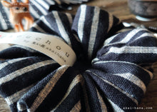 Load image into Gallery viewer, Japanese Handmade Kimono Style Scrunchies, Kyoto Hand Silkscreen, Bamboo

