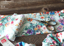 Load image into Gallery viewer, Japanese Handmade Scrunchies, Flower Garden, scjf0087