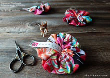 Load image into Gallery viewer, Japanese Handmade Kimono style Scrunchies, Taisho-Roman, scjf0104