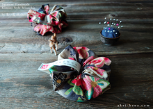 Load image into Gallery viewer, Japanese Handmade Kimono style Scrunchies, scjf0105