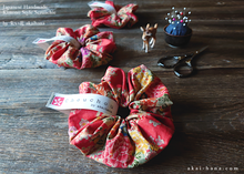 Load image into Gallery viewer, Japanese Handmade Kimono style Scrunchies, scjf0107