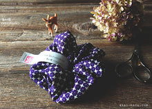 Load image into Gallery viewer, Vintage Kimono Scrunchies, Japanese Handmade, scvk0010