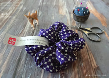 Load image into Gallery viewer, Vintage Kimono Scrunchies, Japanese Handmade, scvk0010