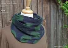 Load image into Gallery viewer, Japanese Handmade Infinity Scarf, Cotton Double Gauze, Polkadots Smoky Blue Gray x Forest Green

