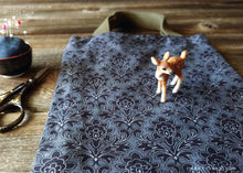 Load image into Gallery viewer, Little Tote, Gray Damask, tbls0003