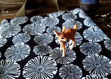 Load image into Gallery viewer, Little Tote, Monotone Floral, tbls0004