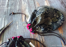 Load image into Gallery viewer, Shikibana Monyou Black, Temari Kinchaku Purse, tkjp0001